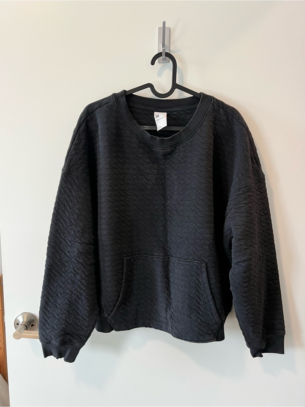 all in motion Black Quilted Crewneck Sweatshirt